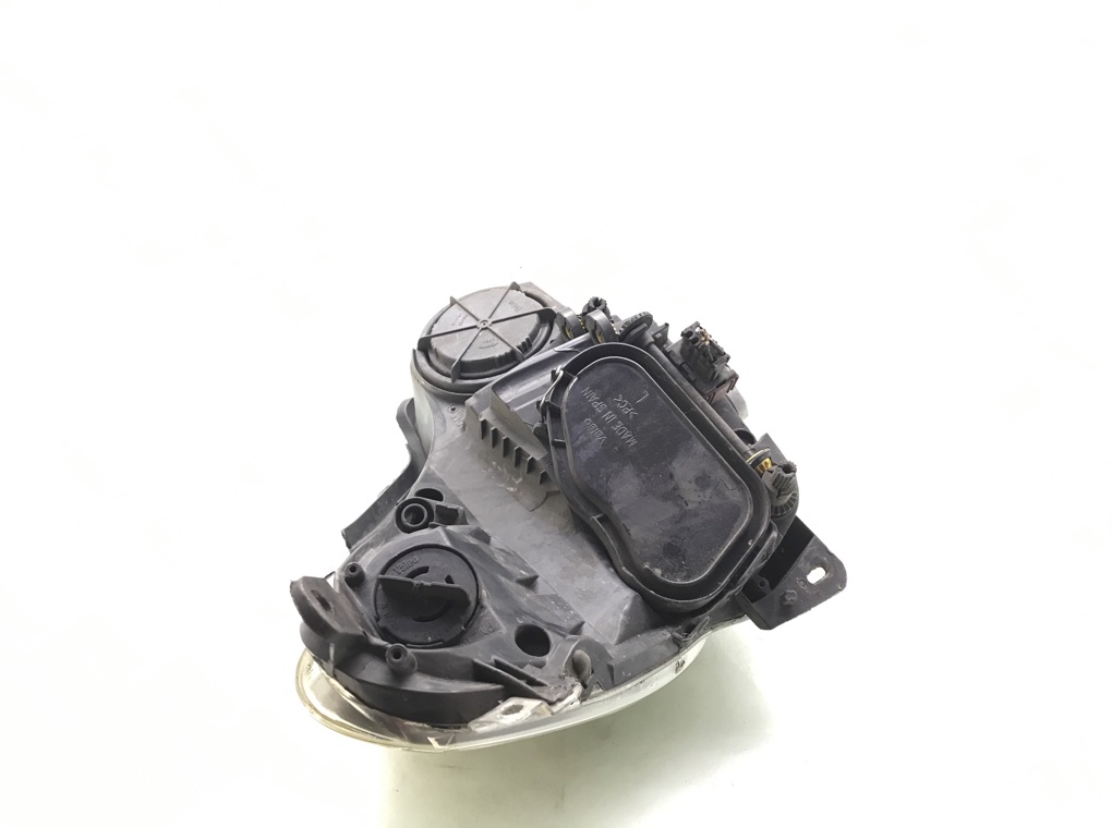 Фара левая для Opel Corsa, 2010 г. 1.2 i бензин б/у — фото 4