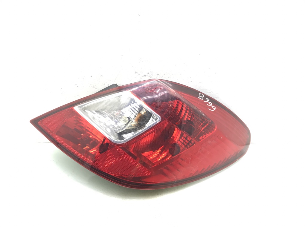 Фонарь задний правый для Opel Corsa, 2010 г. 1.2 i бензин б/у