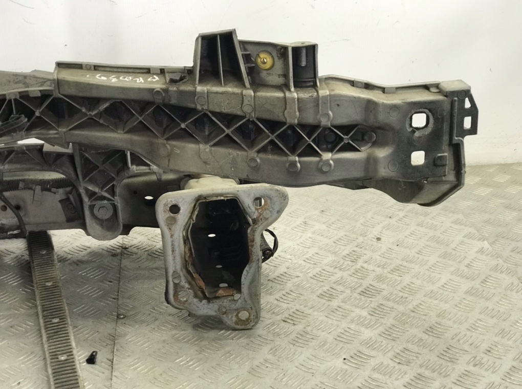 Панель передняя (телевизор) для Ford C-Max, 2008 г. 1.8 i бензин б/у — фото 6