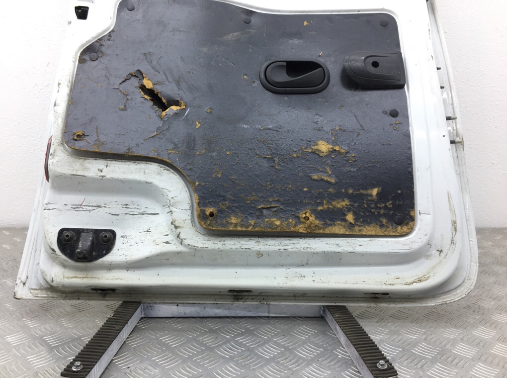 Дверь задняя распашная левая для Renault Kangoo, 2010 г. 1.5 DCi дизель б/у — фото 5