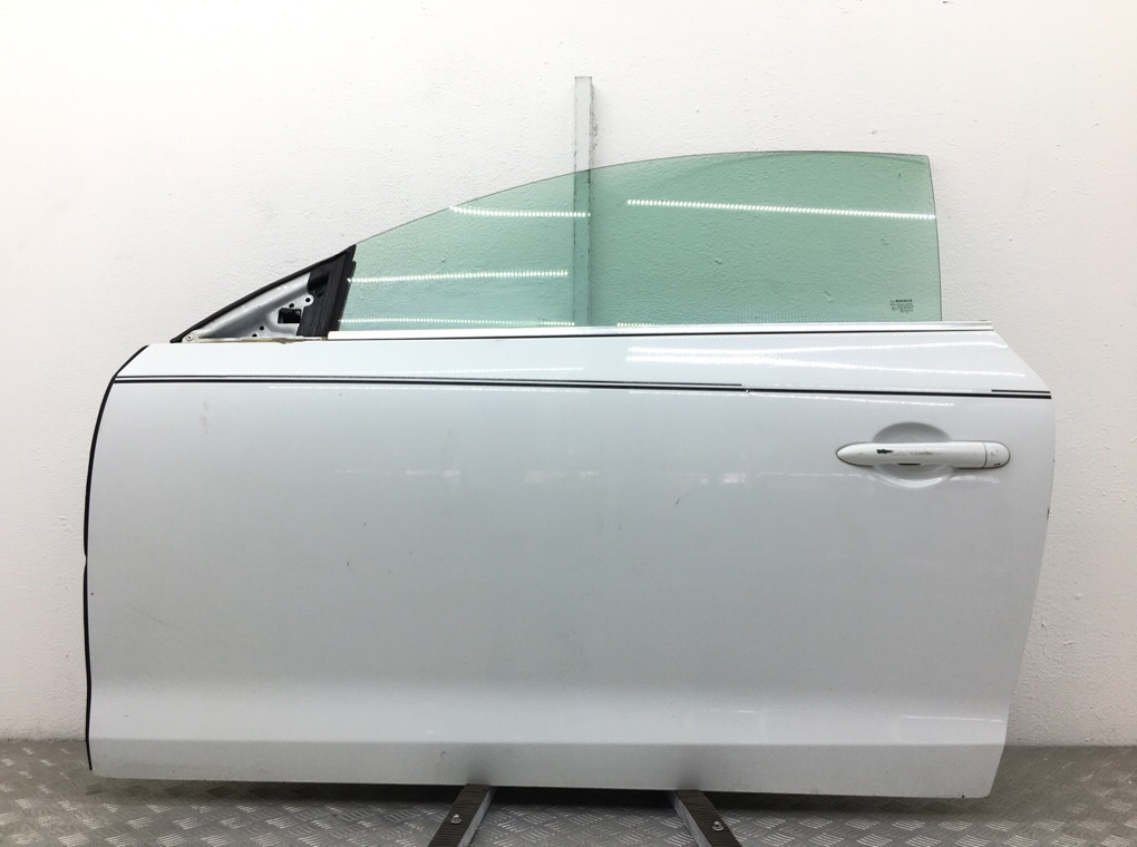 Дверь передняя левая для Renault Laguna, 2010 г. 2.0 DCi дизель б/у