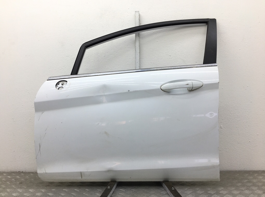 Дверь передняя левая для Ford Fiesta, 2011 г. 1.4 i бензин б/у