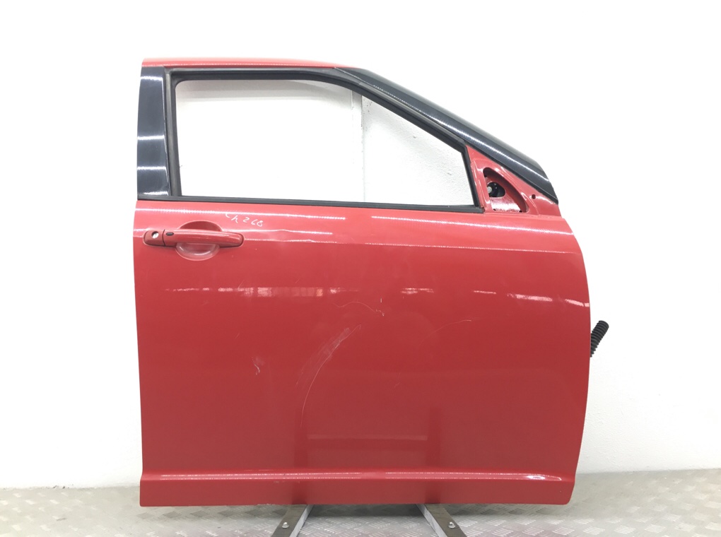 Дверь передняя правая для Suzuki Swift, 2008 г. 1.3 DDiS дизель б/у