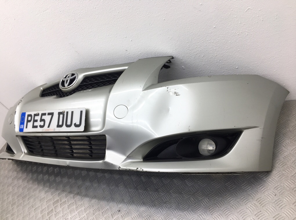 Бампер передний для Toyota Auris, 2007 г. 1.6 i бензин б/у — фото 4