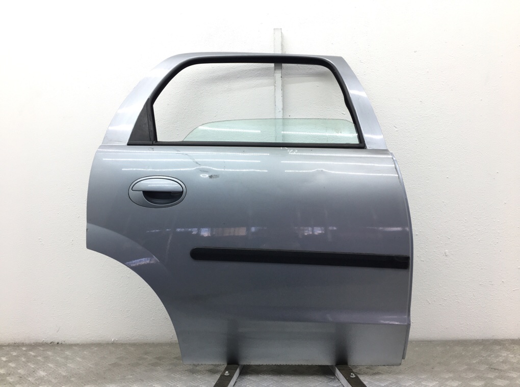 Дверь задняя правая для Opel Corsa, 2004 г. 1.3 CDTi дизель б/у