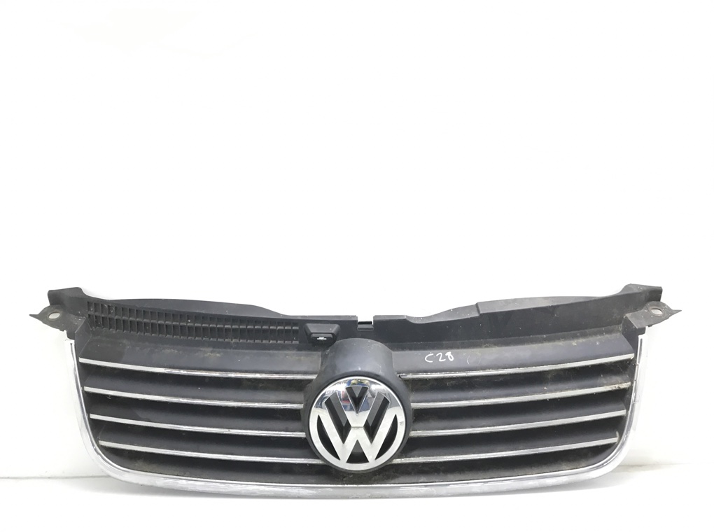 Решетка радиатора для Volkswagen Passat, 2003 г. 1.9 TDi дизель б/у