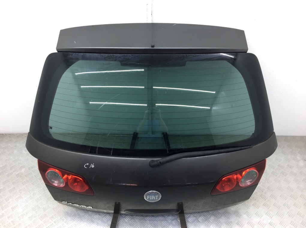 Крышка багажника для Fiat Croma, 2005 г. 2.2 i бензин б/у — фото 2
