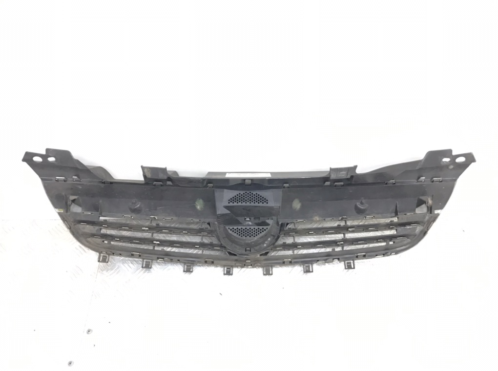 Решетка радиатора для Opel Zafira, 2009 г. 1.6 i бензин б/у — фото 2