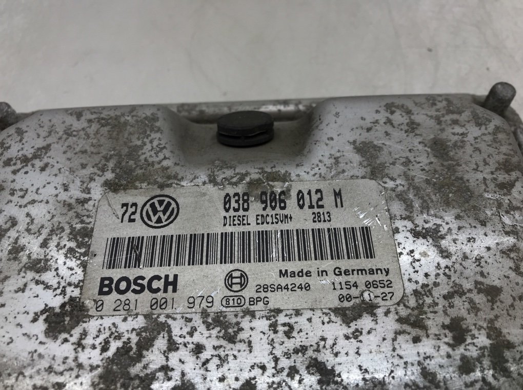 Блок управления двигателем для Volkswagen Golf, 2001 г. 1.9 TDi дизель б/у — фото 5