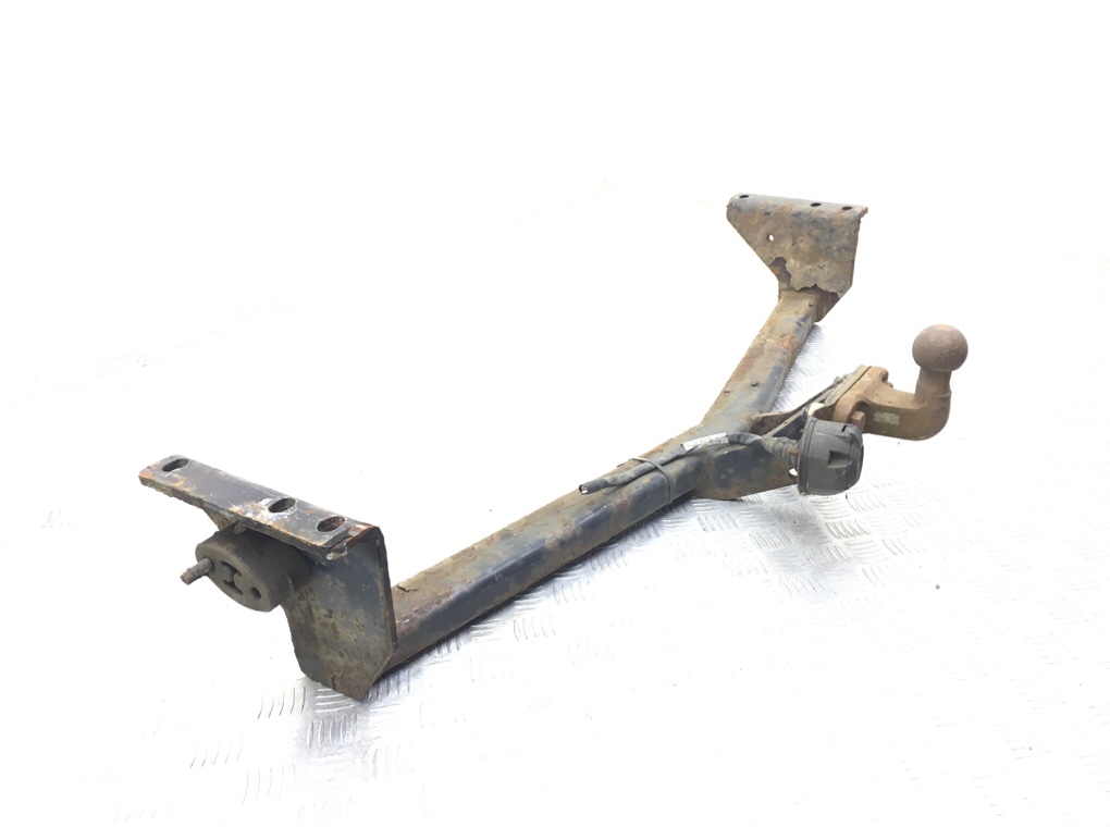 Прицепное устройство (фаркоп) для Volvo S60, 2006 г. 2.0 Ti бензин б/у — фото 3