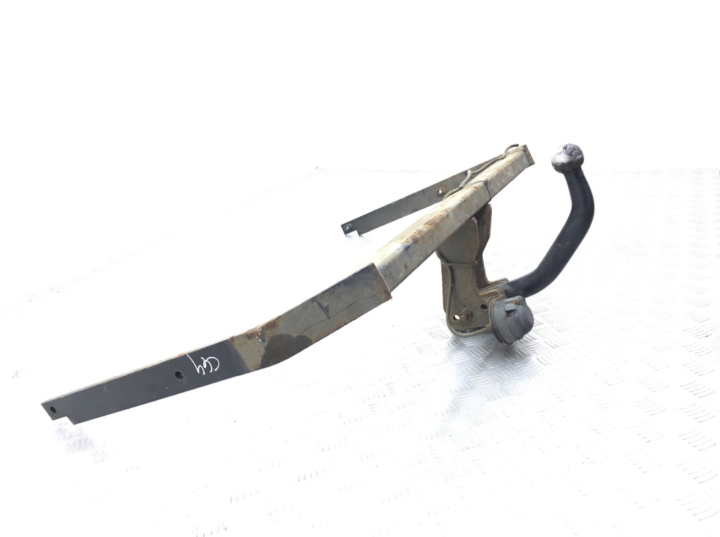 Прицепное устройство (фаркоп) для Ford Focus, 2009 г. 2.0 i бензин б/у — фото 3