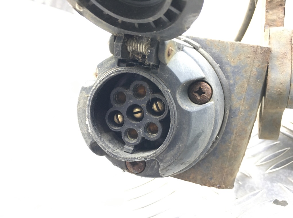 Прицепное устройство (фаркоп) для Ford Focus, 2009 г. 2.0 i бензин б/у — фото 6