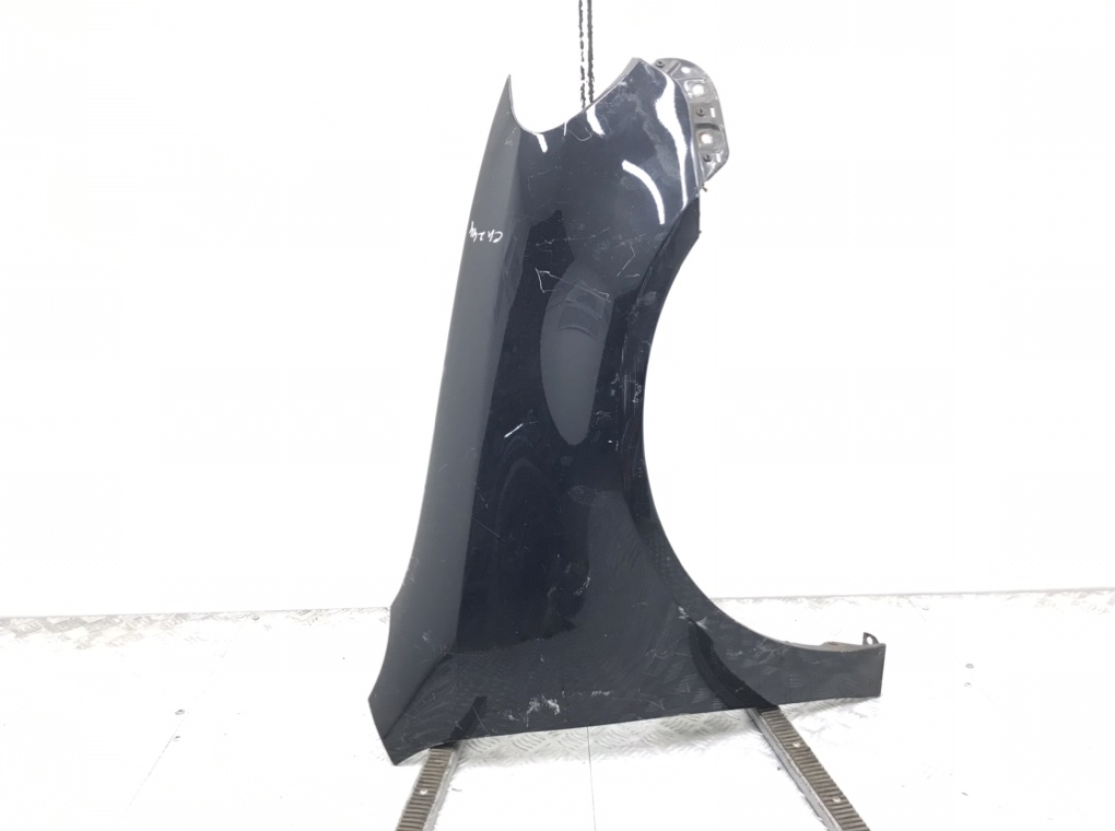 Крыло переднее правое для Volkswagen Golf, 2012 г. 1.6 TDi дизель б/у