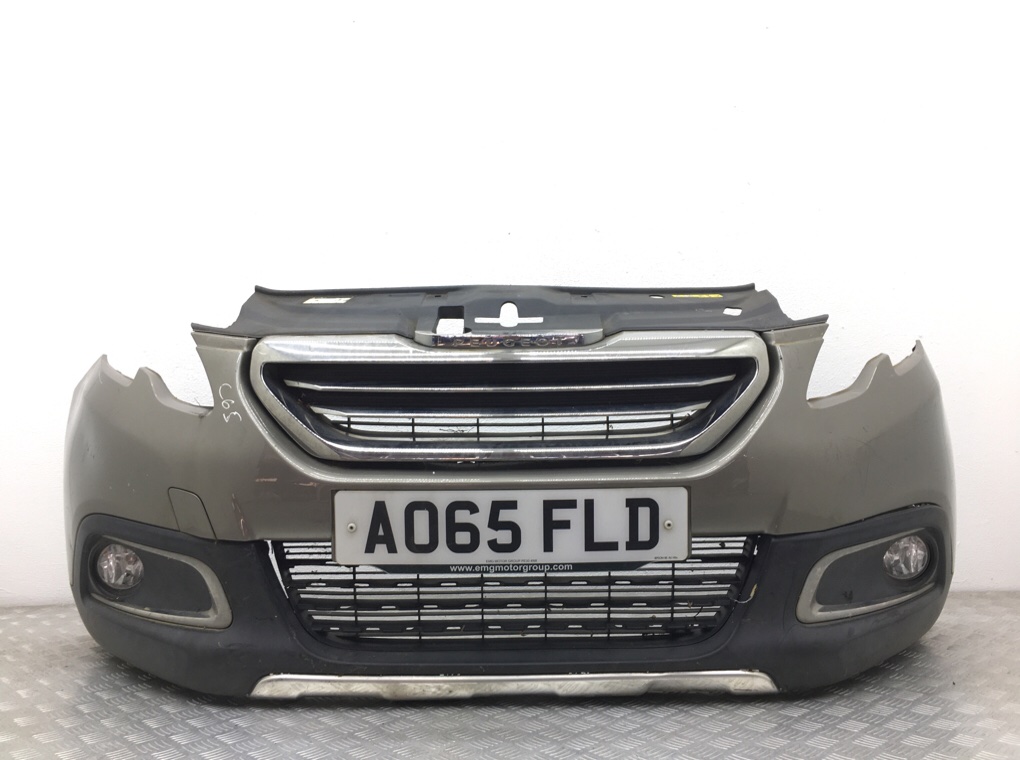 Бампер передний для Peugeot 2008, 2015 г. 1.2 i бензин б/у