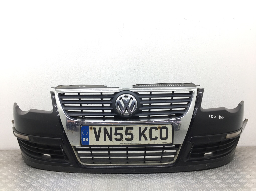 Бампер передний для Volkswagen Passat, 2005 г. 1.9 TDi дизель б/у