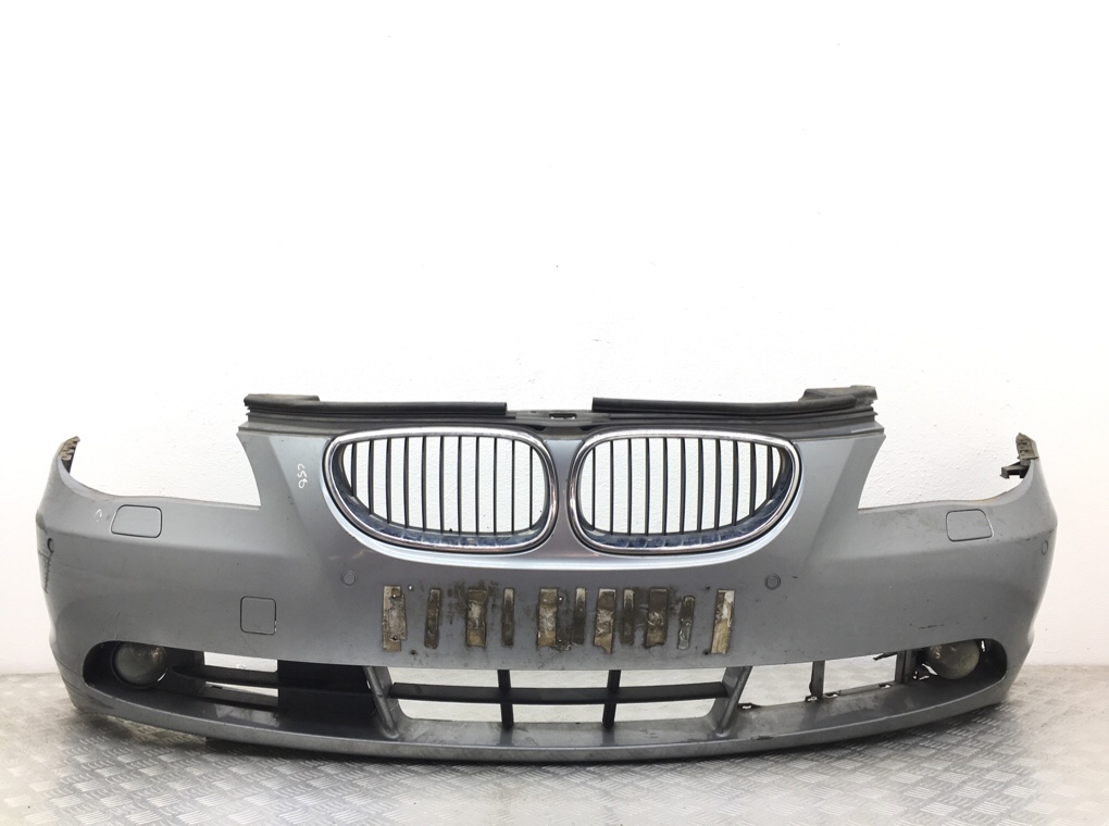 Бампер передний для BMW 5 E60/E61, 2003 г. 2.5 i бензин б/у