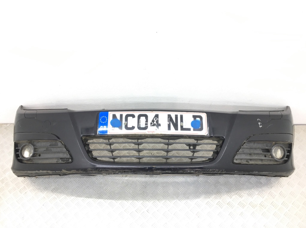 Бампер передний для Opel Astra, 2004 г. 2.0 Ti бензин б/у