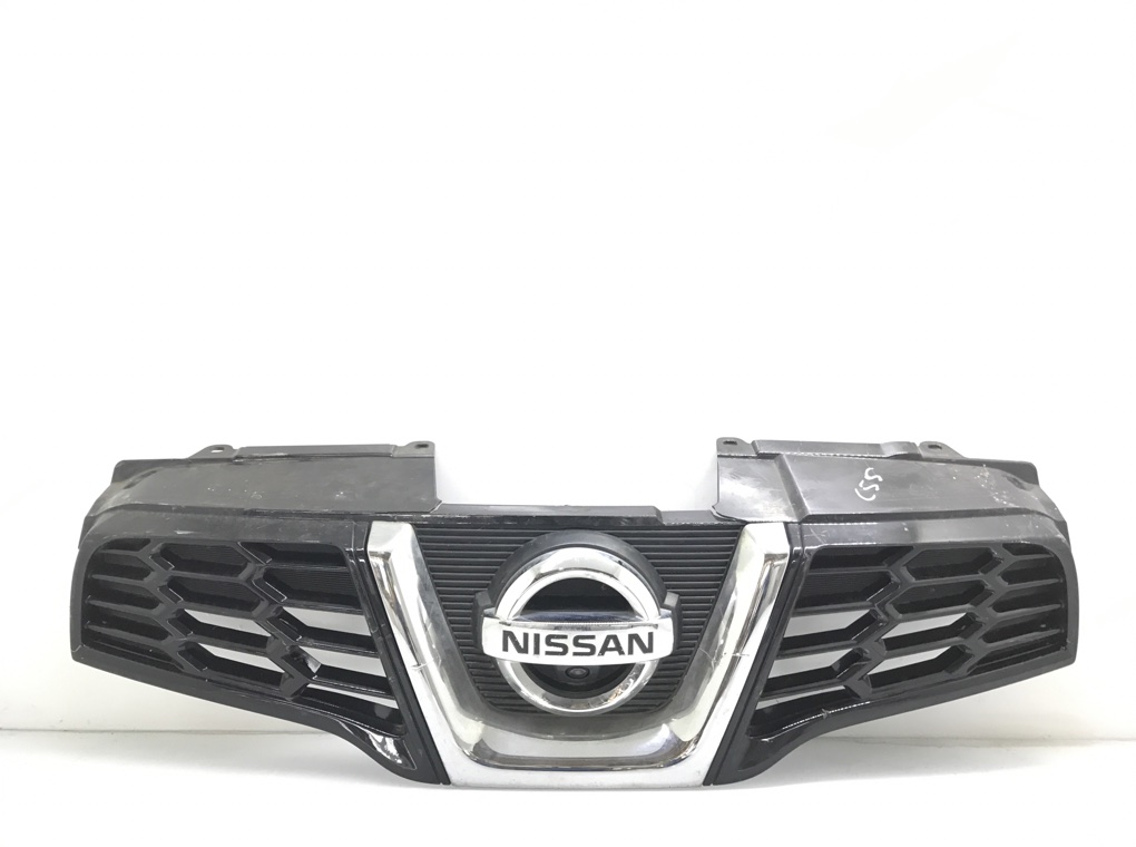 Решетка радиатора для Nissan Qashqai, 2013 г. 1.6 i бензин б/у