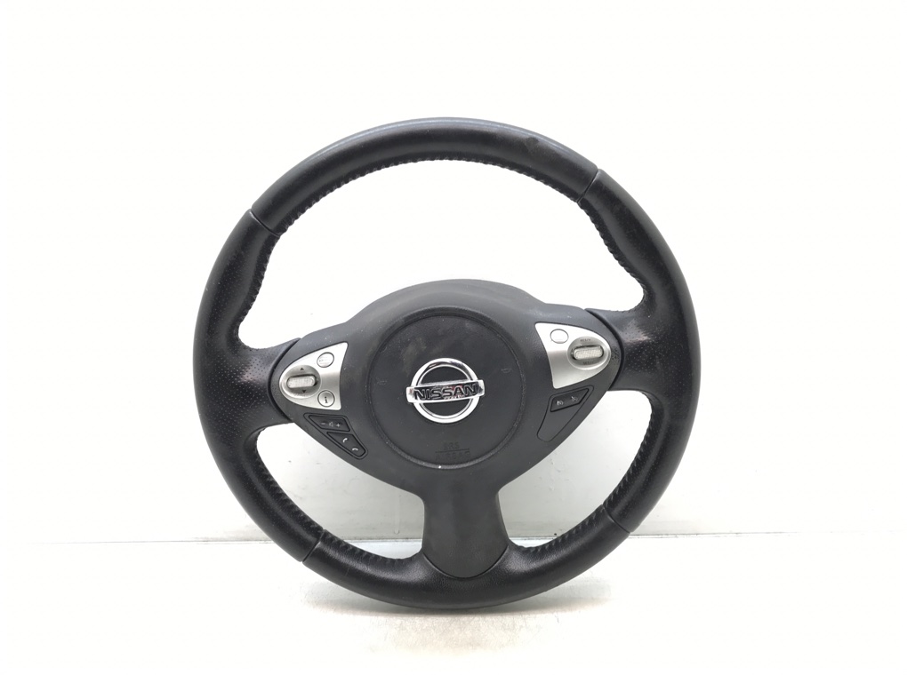 Руль для Nissan Juke, 2014 г. 1.2 Ti бензин б/у