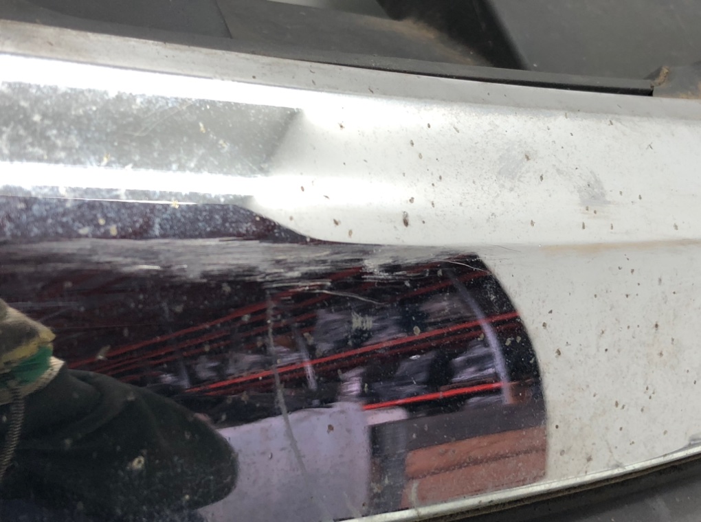 Решетка радиатора для Kia Sportage, 2012 г. 1.7 CRDi дизель б/у — фото 5