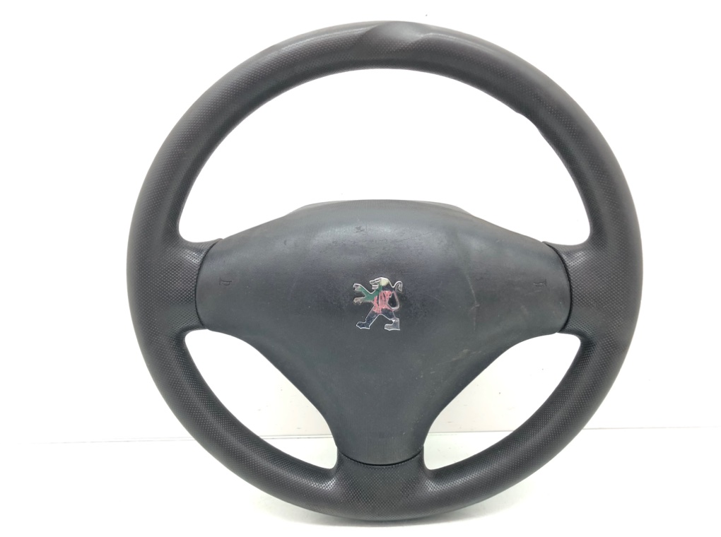 Руль для Peugeot 107, 2008 г. 1.0 i бензин б/у