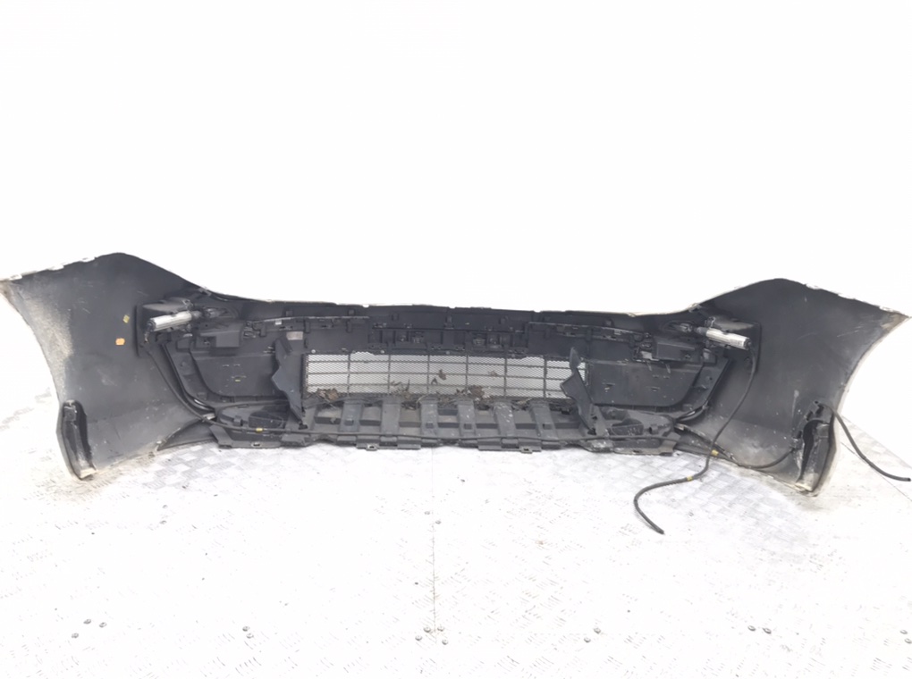 Бампер передний для Renault Laguna, 2010 г. 2.0 DCi дизель б/у — фото 2