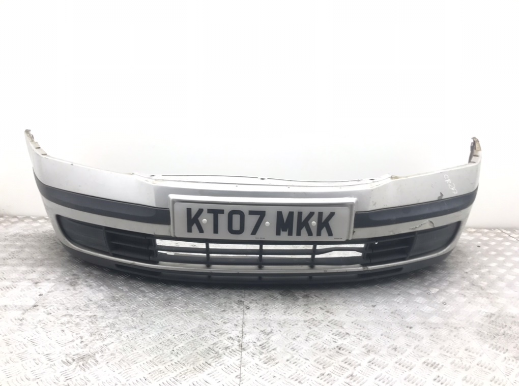 Бампер передний для Skoda Octavia, 2007 г. 1.9 TDi дизель б/у