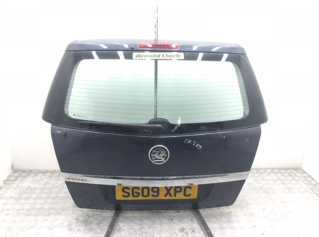 Крышка багажника для Opel Zafira, 2009 г. 1.6 i бензин б/у