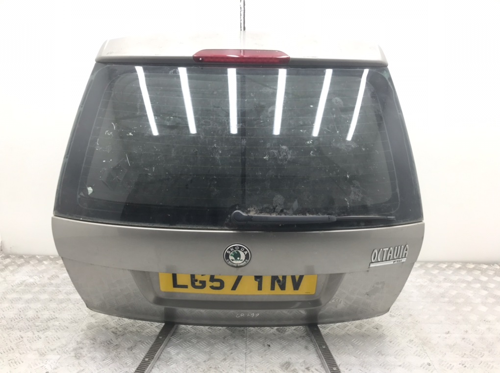 Крышка багажника для Skoda Octavia, 2007 г. 1.6 FSI бензин б/у