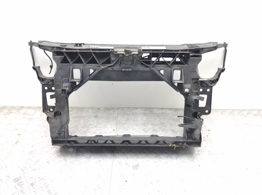 Панель передняя (телевизор) для Seat Ibiza, 2013 г. 1.2 i бензин б/у