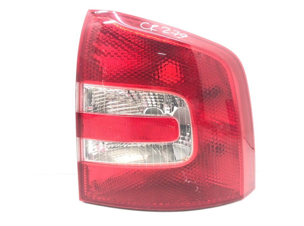 Фонарь задний правый для Skoda Octavia, 2007 г. 1.6 FSI бензин б/у
