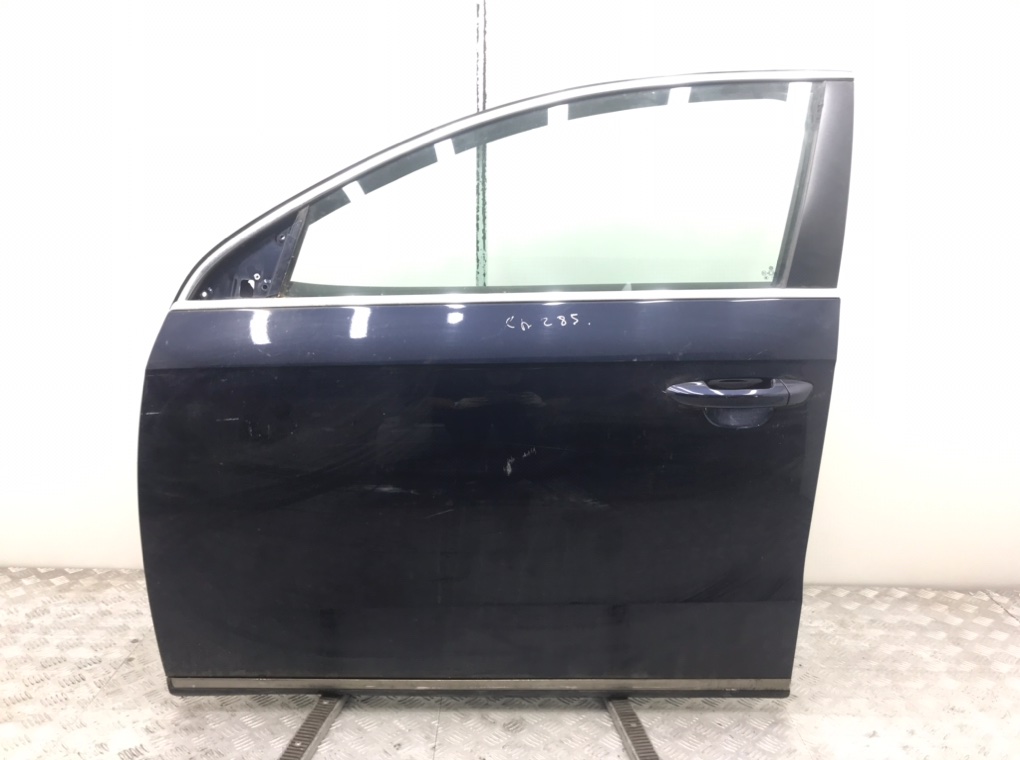 Дверь передняя левая для Volkswagen Passat, 2011 г. 1.6 TDi дизель б/у