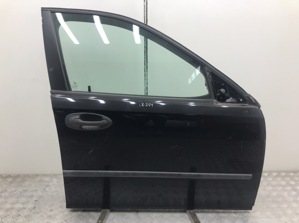 Дверь передняя правая для Saab 9-3, 2005 г. 1.9 CDTi дизель б/у