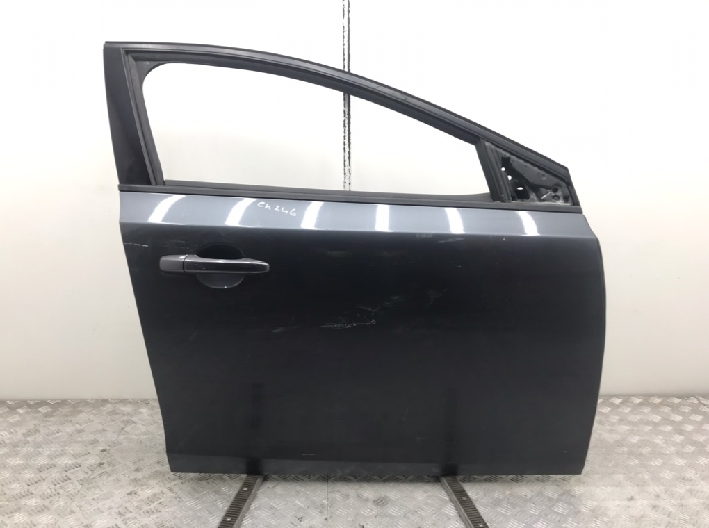 Дверь передняя правая для Volvo V40, 2013 г. 1.6 TD дизель б/у