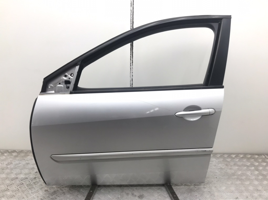 Дверь передняя левая для Renault Laguna, 2008 г. 1.5 DCi дизель б/у