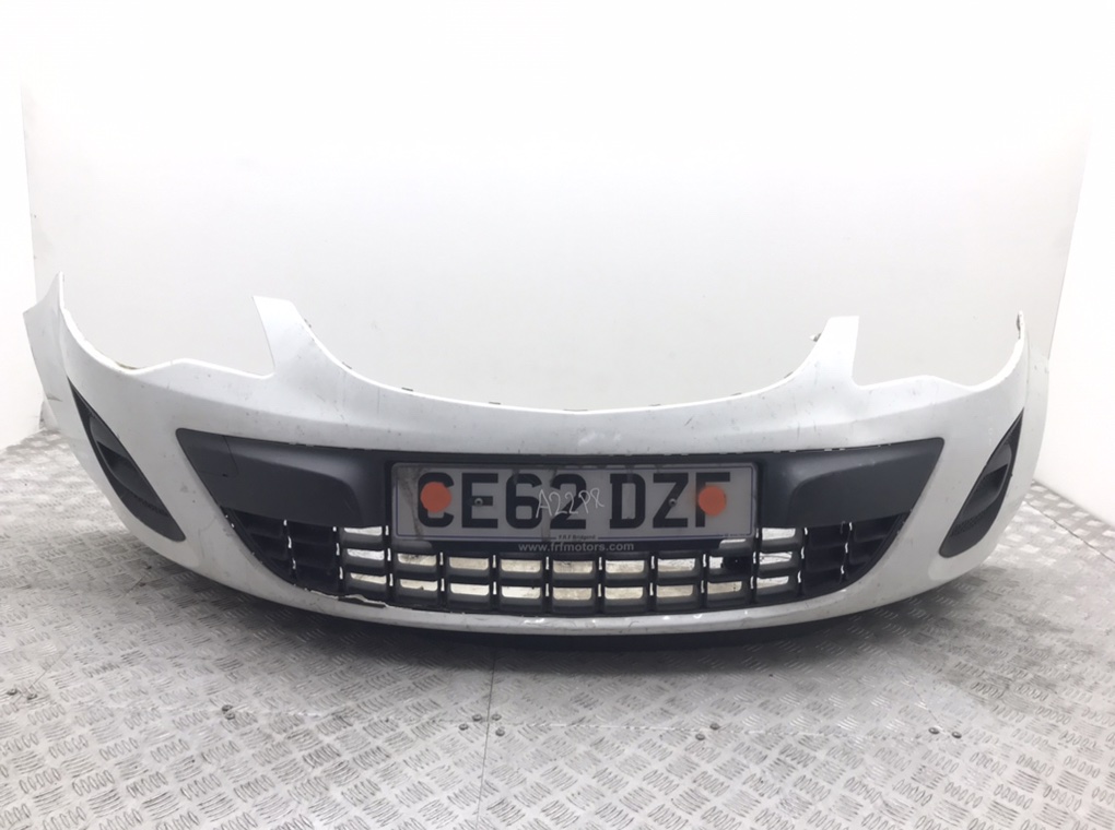 Бампер передний для Opel Corsa, 2012 г. 1.0 i бензин б/у