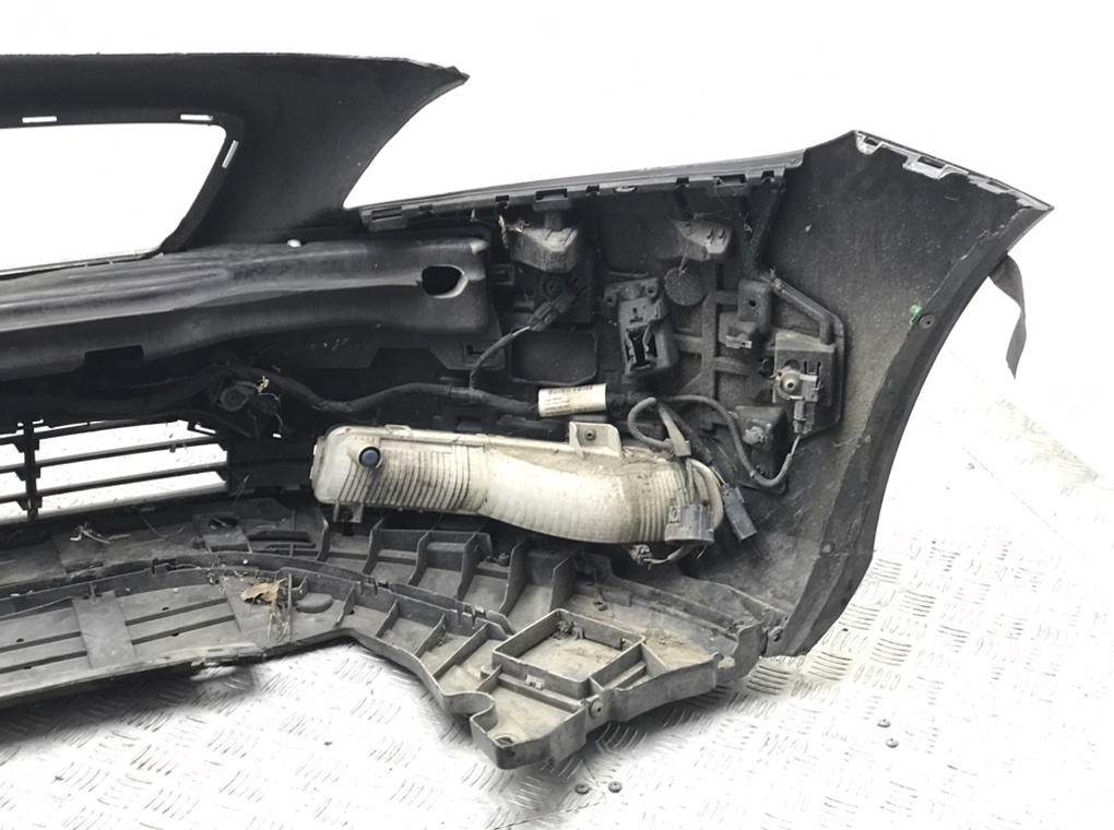Бампер передний для Volvo V40, 2013 г. 1.6 TD дизель б/у — фото 6