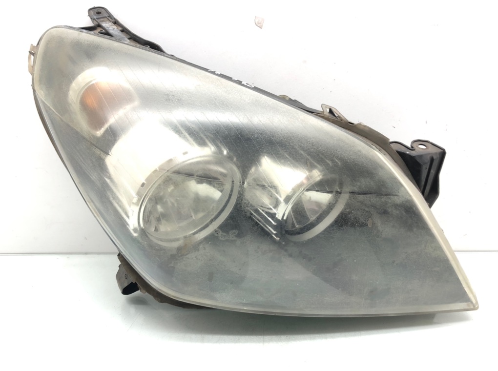 Фара правая для Opel Astra, 2006 г. 1.9 CDTi дизель б/у