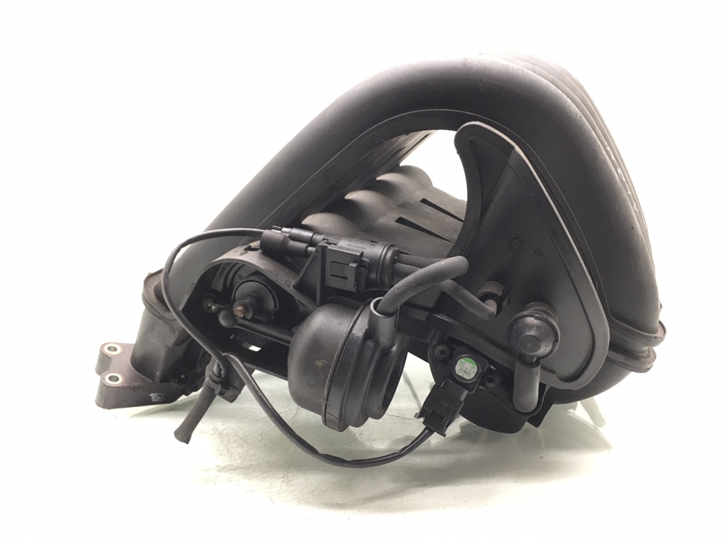 Коллектор впускной для Mercedes A W169, 2011 г. 1.5 i бензин б/у — фото 4
