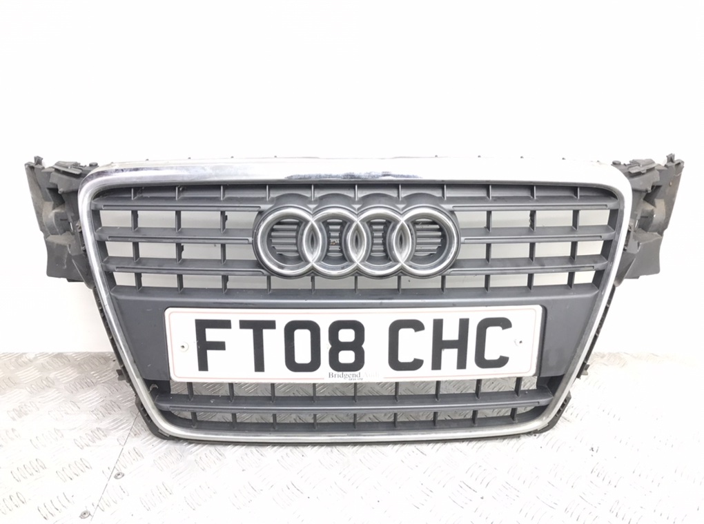 Решетка радиатора для Audi A4, 2008 г. 2.0 TDi дизель б/у