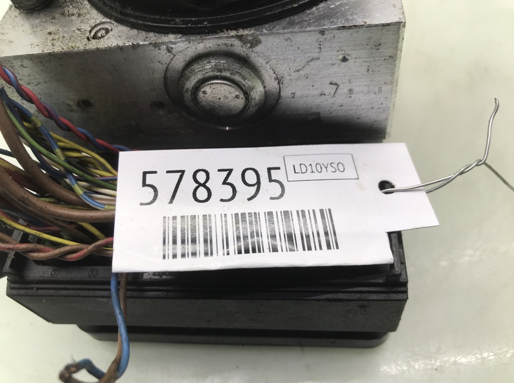 Блок ABS для BMW 3 E90/E91/E92/E93, 2010 г. 2.0 D дизель б/у — фото 8