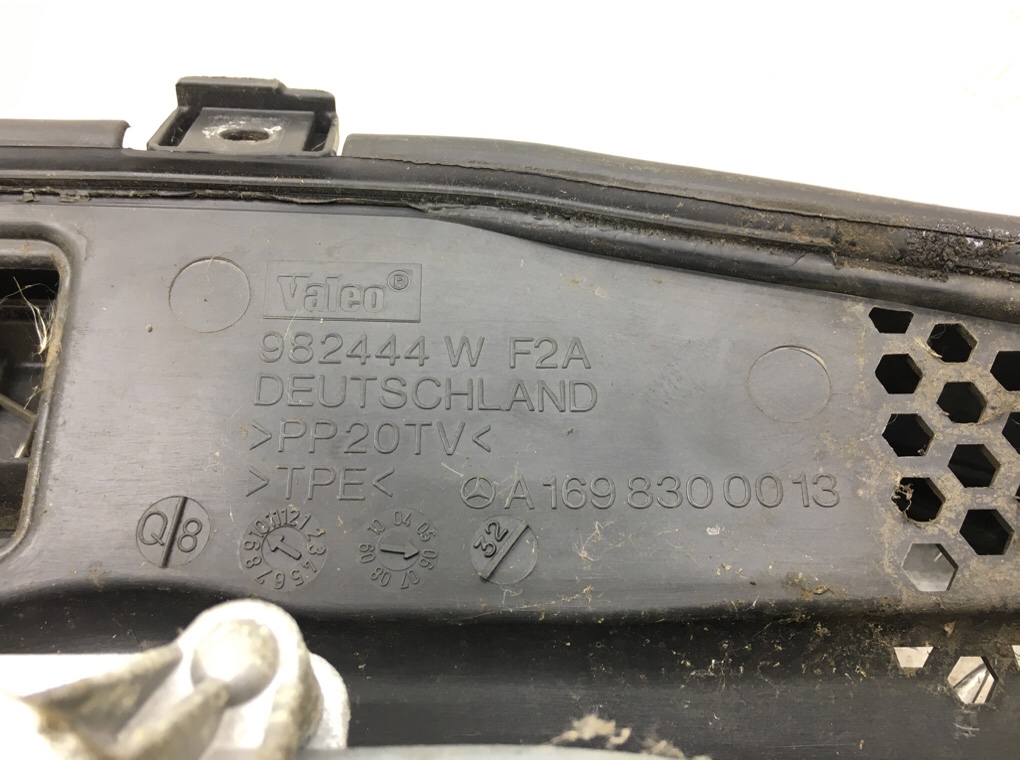 Механизм стеклоочистителя (трапеция дворников) для Mercedes B W245, 2006 г. 1.7 i бензин б/у — фото 5