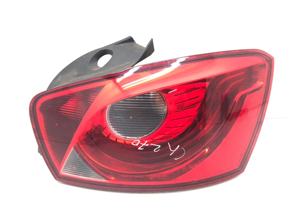 Фонарь задний правый для Seat Ibiza, 2013 г. 1.2 i бензин б/у