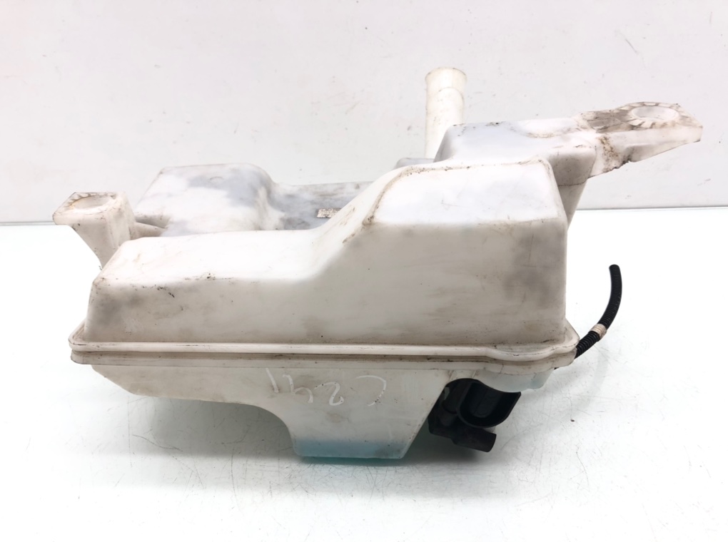Бачок омывателя для Ford Focus, 2013 г. 1.0 i бензин б/у — фото 2