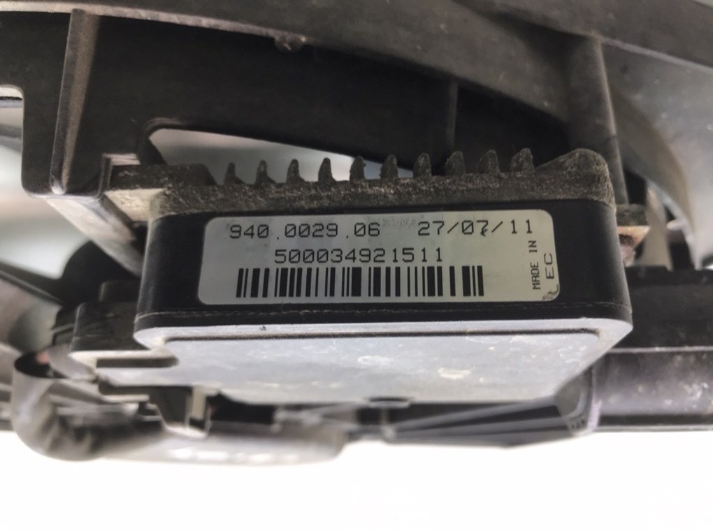 Вентилятор радиатора для Ford Focus, 2011 г. 1.6 TDCI дизель б/у — фото 6