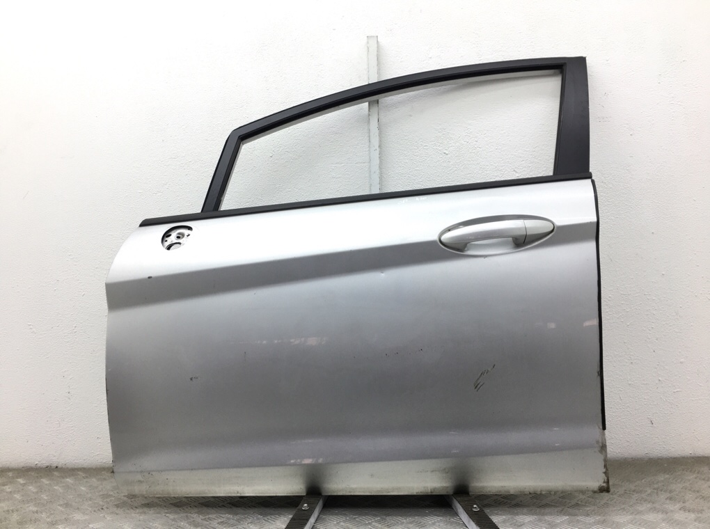 Дверь передняя левая для Ford Fiesta, 2011 г. 1.6 TDCi дизель б/у