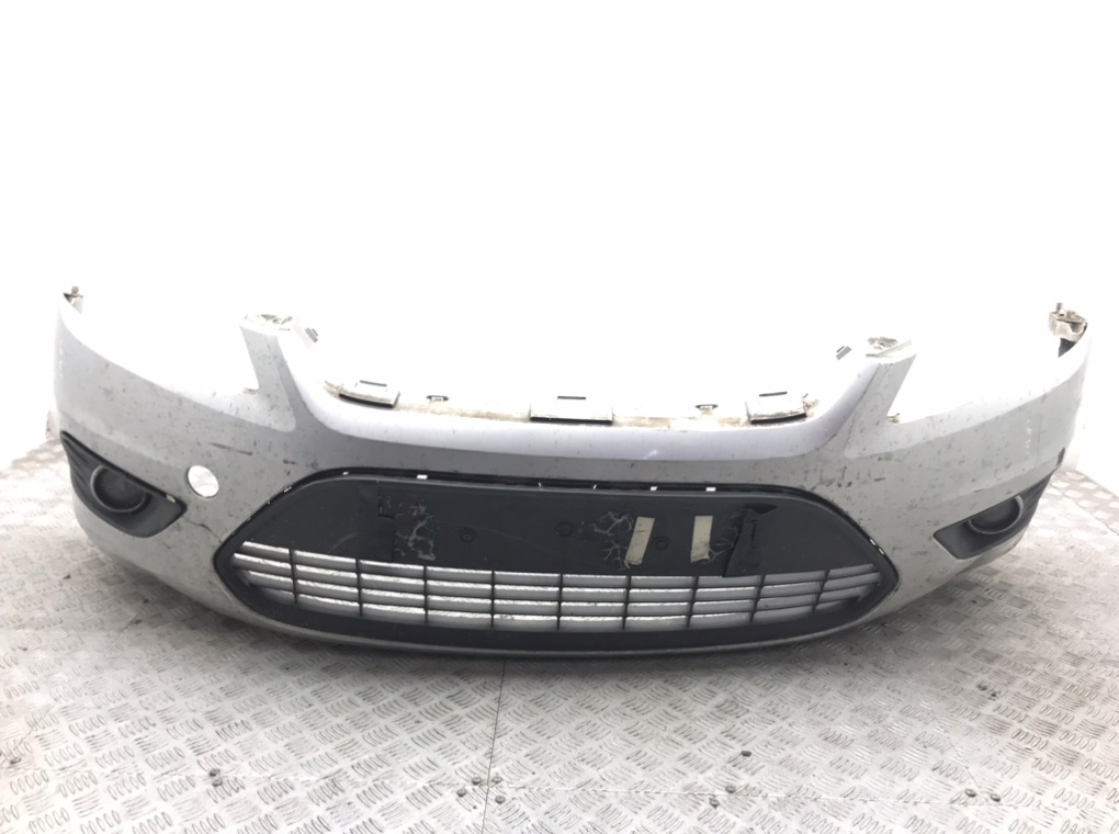 Бампер передний для Ford Focus, 2009 г. 1.6 i бензин б/у