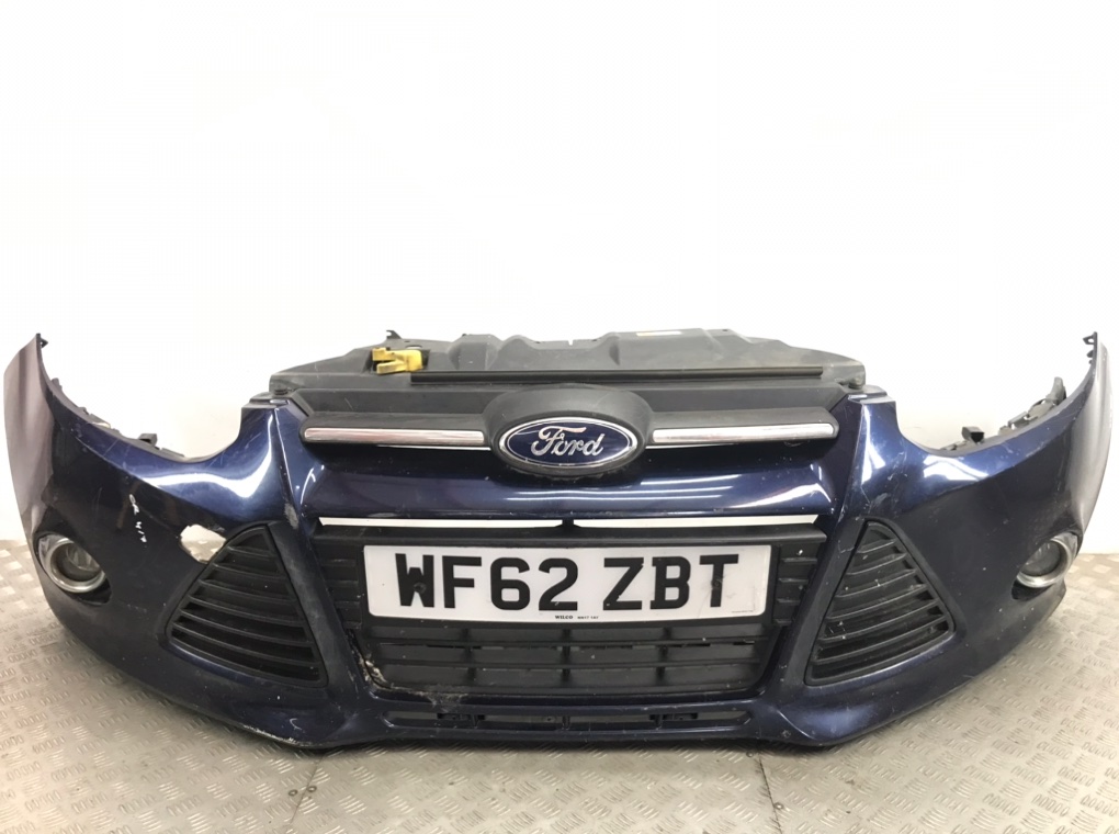 Бампер передний для Ford Focus, 2012 г. 1.6 TDCi бензин б/у