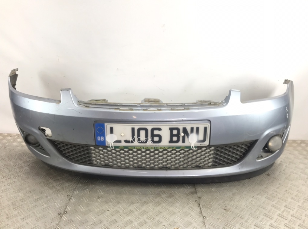 Бампер передний для Ford Fiesta, 2006 г. 1.3 i бензин б/у