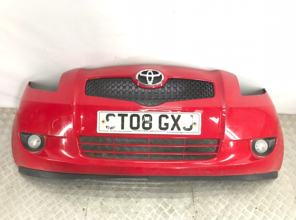 Бампер передний для Toyota Yaris, 2008 г. 1.3 i бензин б/у